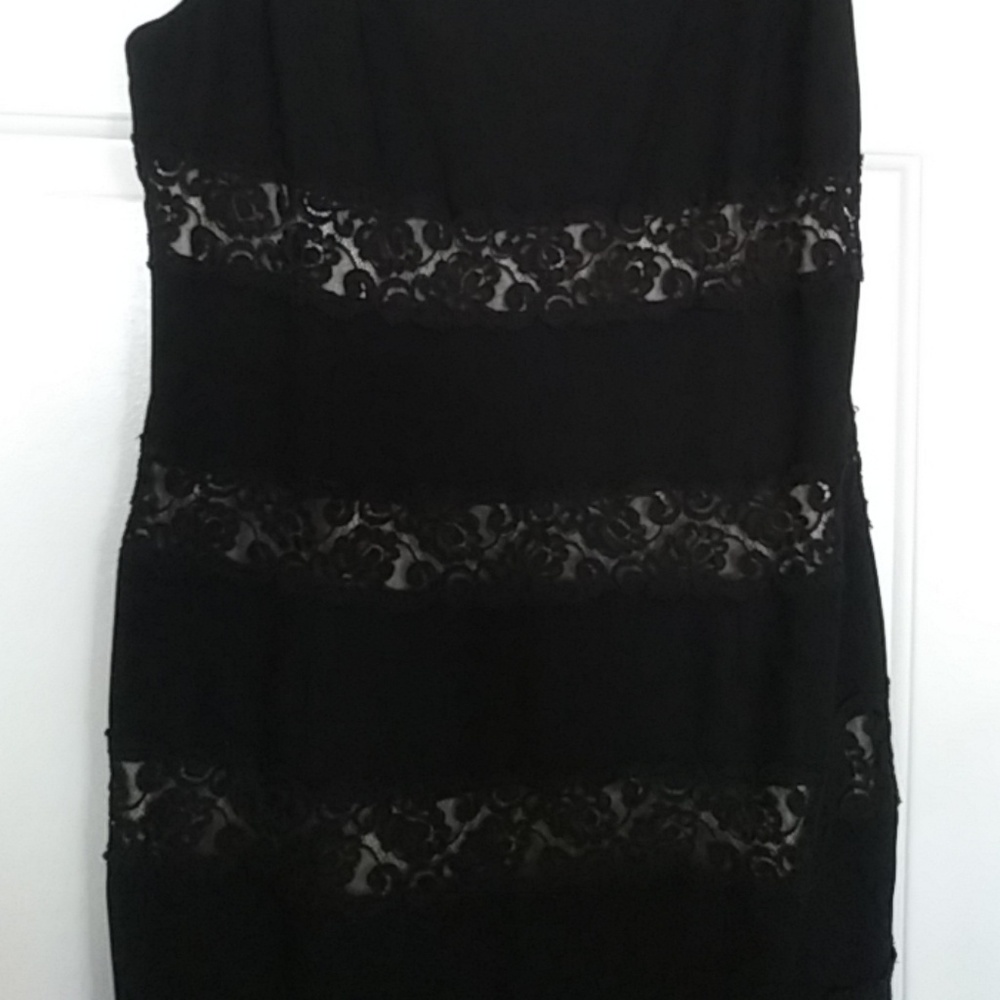 Dress - Picture 2 of 3